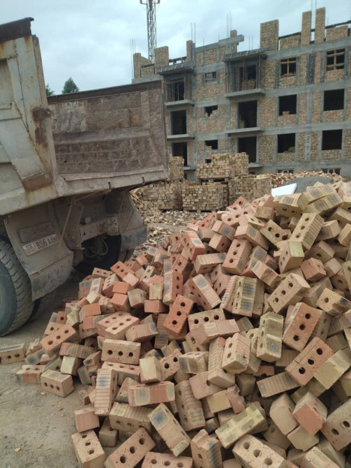 Пустотелый, дырчатый, Жженый кирпич, Полублок, 250×120×90 Бишкек - изображение 1