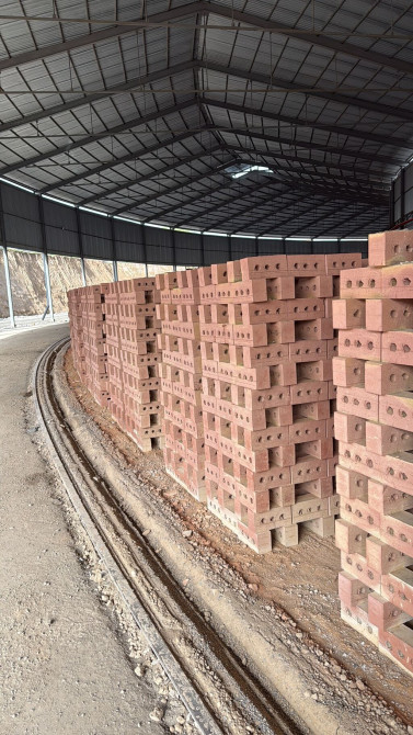 Пустотелый, дырчатый, Жженый кирпич, Полублок, 250×120×85 Бишкек - изображение 1