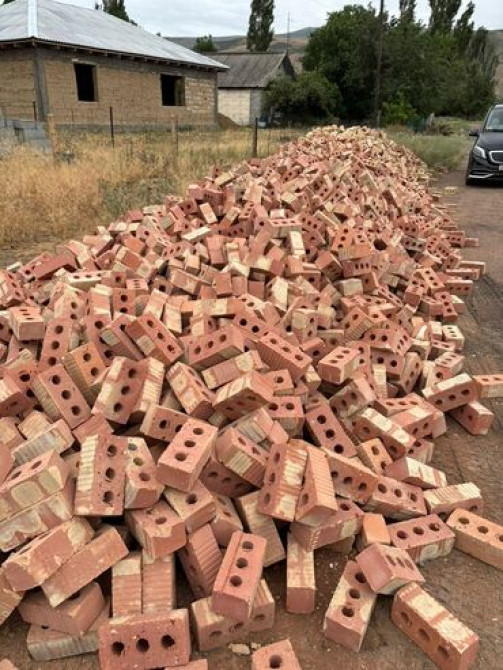 Пустотелый, дырчатый, Жженый кирпич, Полублок, 250×120×90 Бишкек - изображение 2