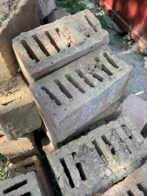 Кирпич перфорированный, полнотелый, изготовленный из глины Бишкек - изображение 1