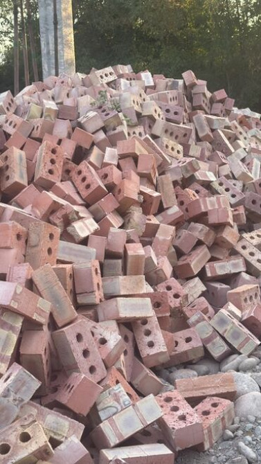 Пустотелый, дырчатый, Жженый кирпич, Полублок, 250×120×88 Бишкек - изображение 1