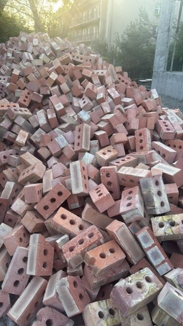 Пустотелый, дырчатый, Жженый кирпич, Полублок, 250×120×90 Бишкек - изображение 1