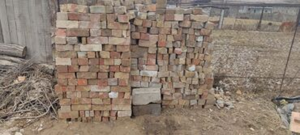 Продаю кирпич советский +новый общий 1000шт+- самовывоз размер Бишкек - изображение 1