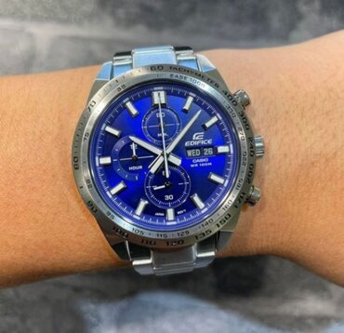 Edifice модель : efr-574d-2a ___ функции : дата, секундомер, 24 Бишкек - изображение 1