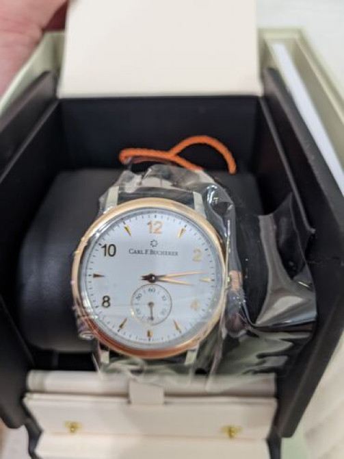 Продаю совершено новые в упаковке (с коробкой, документами и чеком) Бишкек - изображение 2