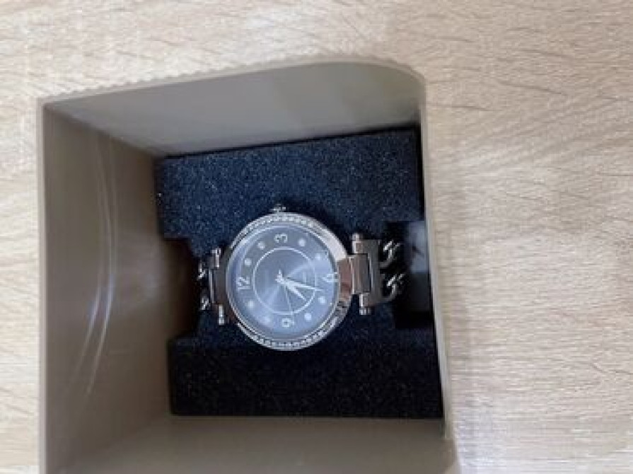 Классические часы часы, Gucci, Италия, Оригинал, Женские, Новый Бишкек - изображение 3