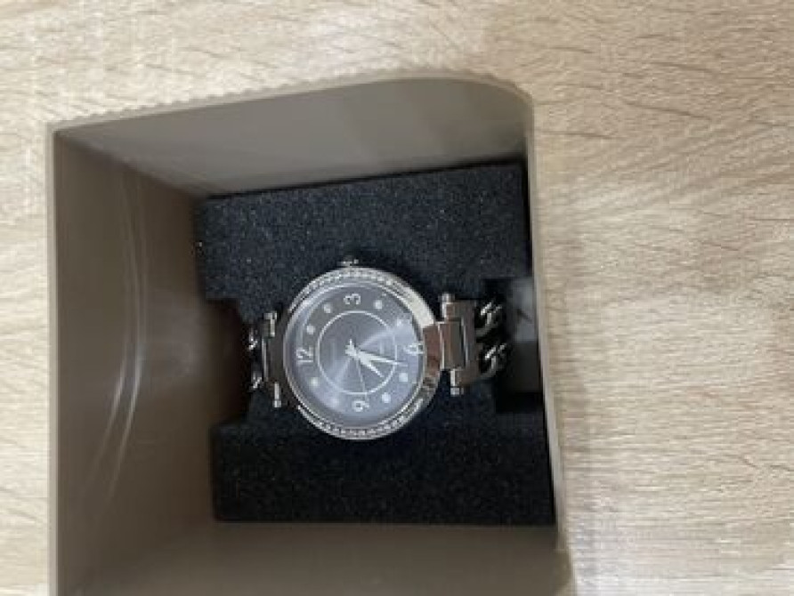 Классические часы часы, Gucci, Италия, Оригинал, Женские, Новый Бишкек - изображение 6