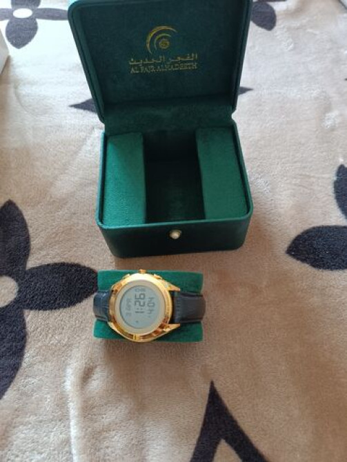 Часы наручные женские новые!!! Привезли с Медины оригинал ????%Показывает Бишкек - изображение 2