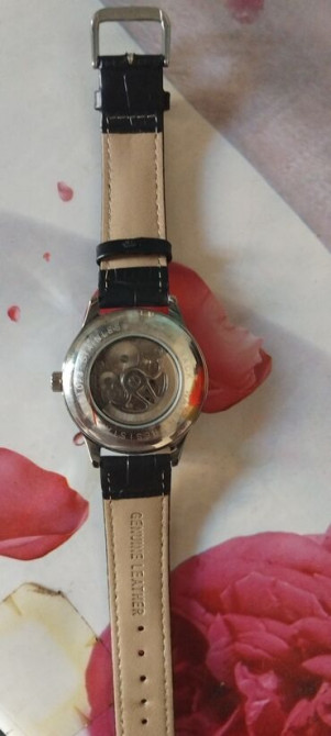 Продаётся механическийе чисы почти новые водонепроницаемый Бишкек - изображение 3