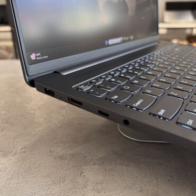 Ноутбук, Lenovo, 16 ГБ ОЗУ, AMD Ryzen 7, 16 ", Б/у, Для несложных задач, память NVMe SSD Бишкек - изображение 3