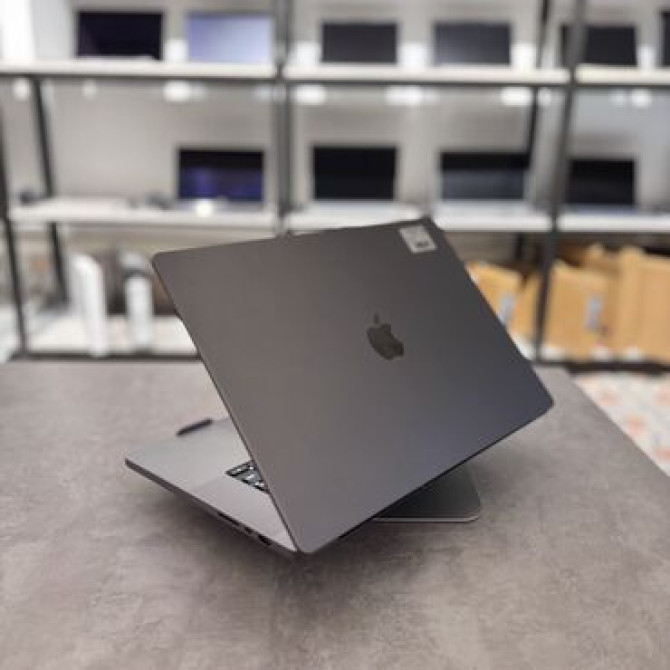 Ноутбук, Lenovo, 32 ГБ ОЗУ, Apple M1 Pro, 16 ", Б/у, Для работы, учебы, память NVMe SSD Бишкек - изображение 4