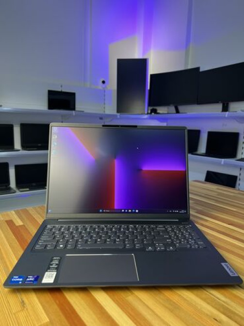 Ноутбук, Lenovo, 16 ГБ ОЗУ, Intel Core i5, 16 ", Новый, Для несложных задач, память SSD Бишкек - изображение 1