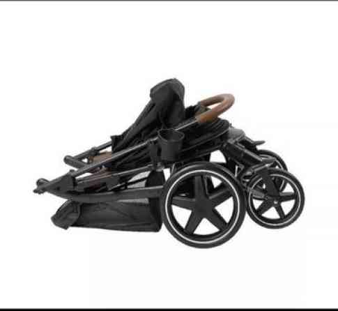 Коляска, цвет - Черный, Новый Бишкек