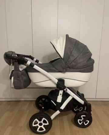 Коляска, цвет - Серебристый, Б/у Бишкек