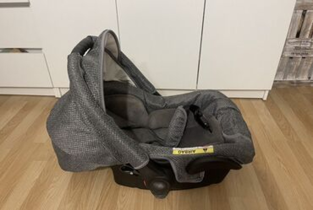 Коляска, цвет - Серебристый, Б/у Бишкек - сүрөт 4