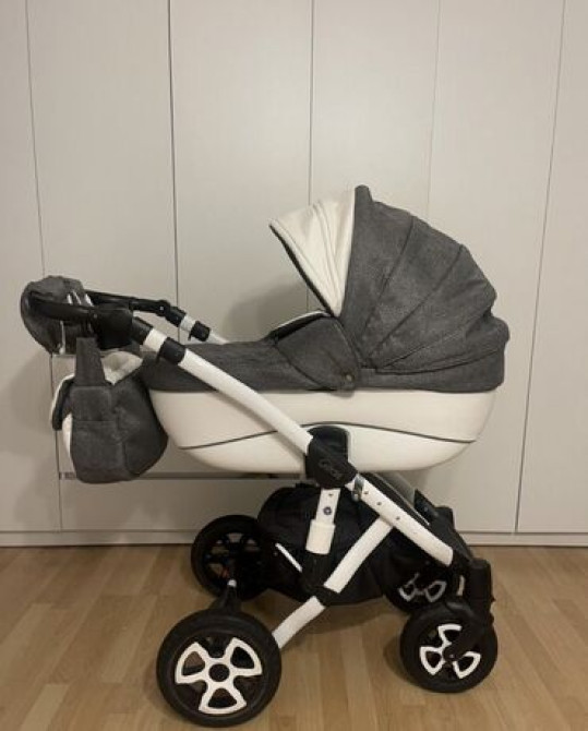 Коляска, цвет - Серебристый, Б/у Бишкек - сүрөт 6