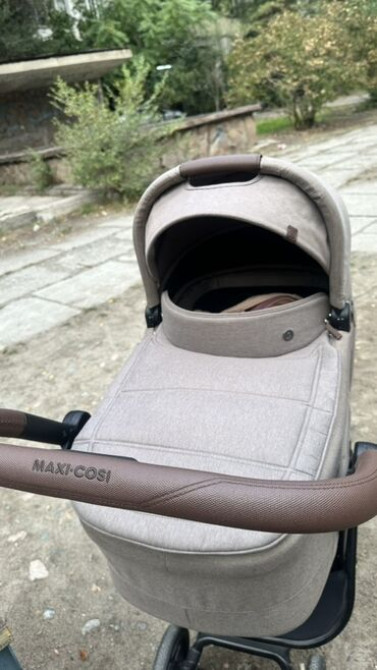 Коляска, цвет - Коричневый, Б/у Бишкек - сүрөт 2