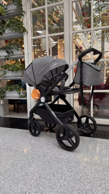 Коляска, цвет - Черный, Новый Бишкек - изображение 1