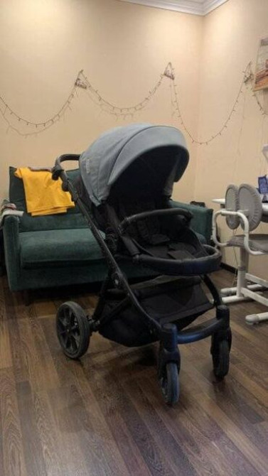 Коляска, цвет - Серебристый, Б/у Бишкек - изображение 5