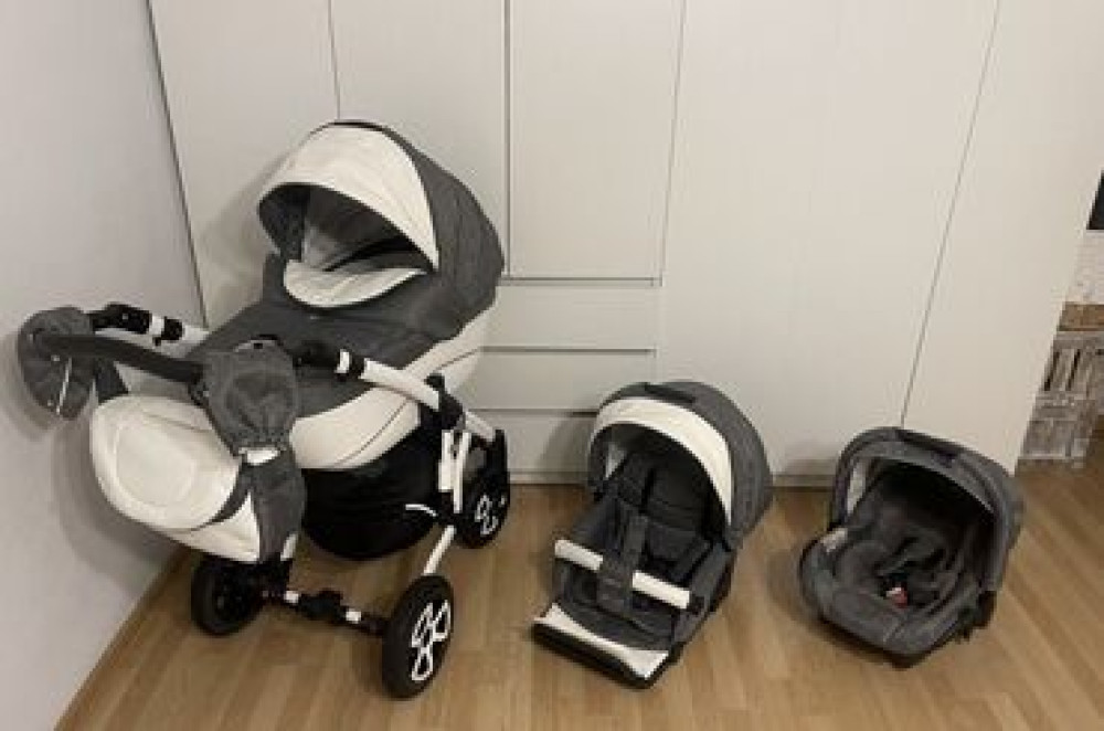 Коляска, цвет - Серебристый, Б/у Бишкек - изображение 1