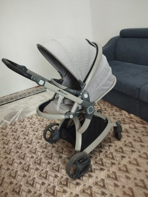Коляска, цвет - Серебристый, Б/у Бишкек - изображение 6
