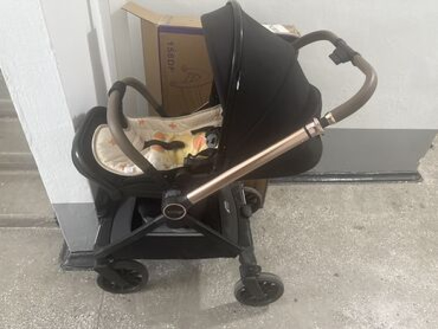 Коляска, цвет - Черный, Б/у Бишкек - изображение 2