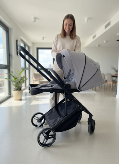 Коляска, цвет - Серебристый, Б/у Бишкек - изображение 1