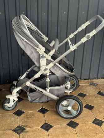Коляска, цвет - Серебристый, Б/у Бишкек
