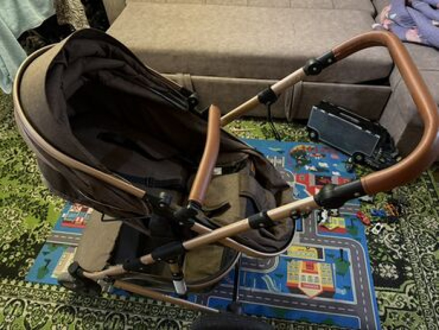 Коляска, цвет - Коричневый, Б/у Бишкек - изображение 3