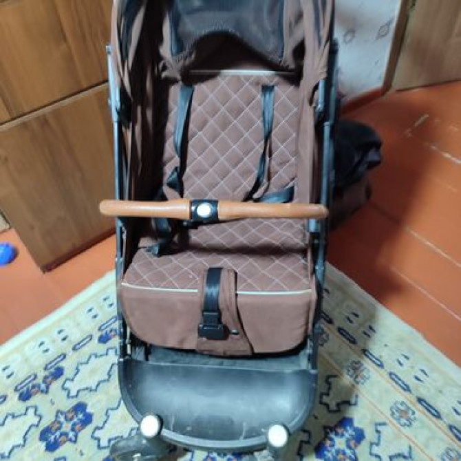 Коляска, цвет - Коричневый, Б/у Бишкек - изображение 1