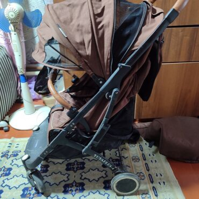 Коляска, цвет - Коричневый, Б/у Бишкек - изображение 3