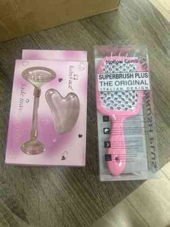 Подарочный бьюти-набор Состав: - Нефритовый массажный ролик для лица Бишкек