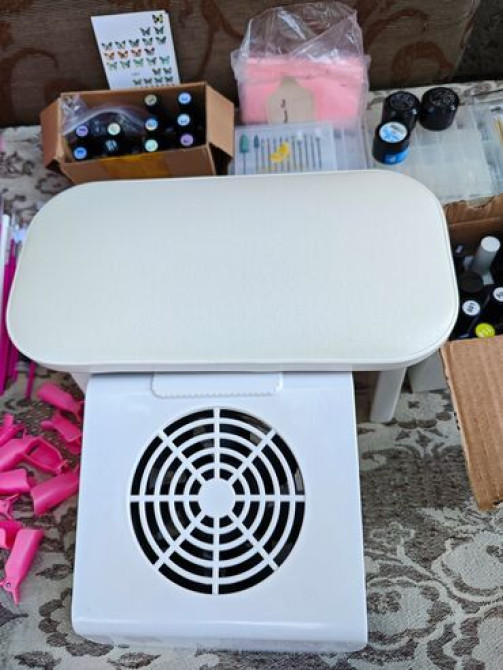 Продам все для работы маникюра. есть новые лаки и есть пользованные Бишкек - изображение 2