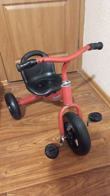 Продам детский трехколесный велосипед. Идеально подходит для первых Бишкек - сүрөт 1