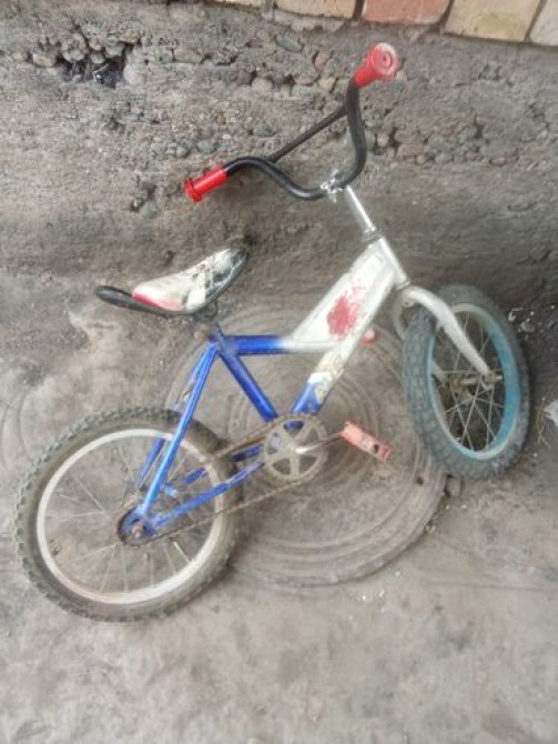 Детский велосипед, 2-колесный, 4 - 6 лет, Для мальчика, Б/у Bishkek - photo 1