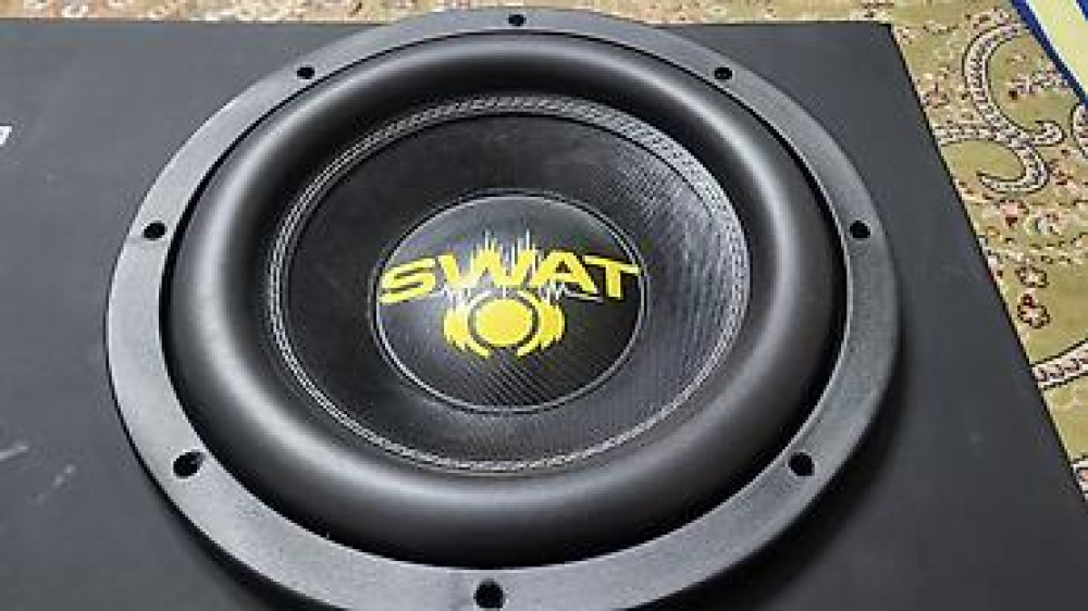 Сабвуферный комплект для авто. Масло пользовались 1 месяц, состояние Bishkek - photo 2