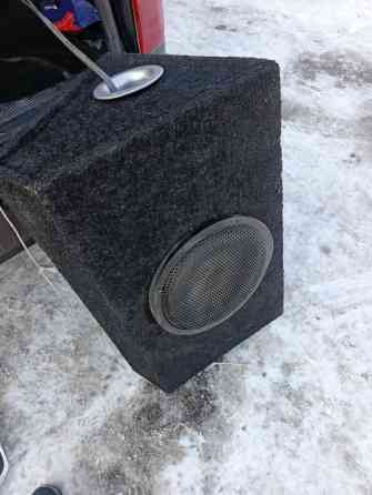 Сабвуфер в корпусе для автомобиля. - Корпус: прямоугольный закрытый Бишкек
