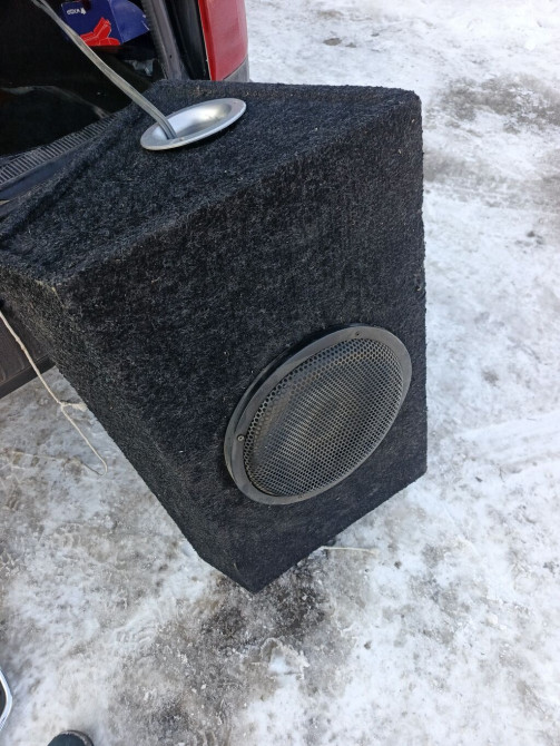 Сабвуфер в корпусе для автомобиля. - Корпус: прямоугольный закрытый Бишкек - изображение 1