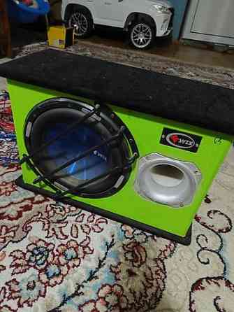 Активный автомобильный сабвуфер в корпусе - Бренд: UZZX (логотип на Бишкек