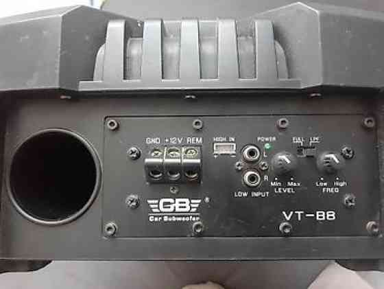 Продаю сабвуфер, оригинал не Китай размер длина 41см. Ширина 27см Бишкек