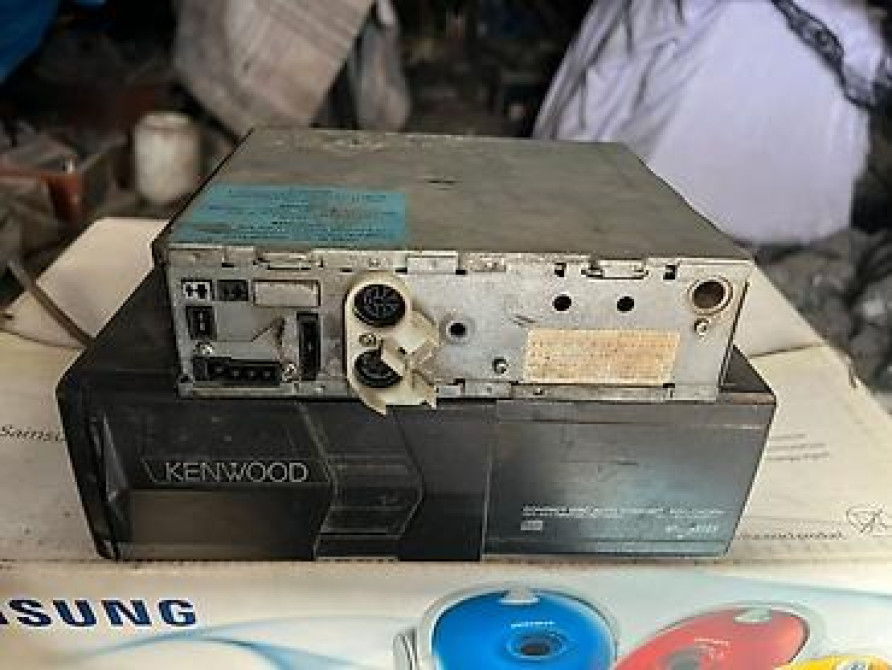 Усилитель Б/у, 50 Вт, Каналов: 4 Бишкек - изображение 1