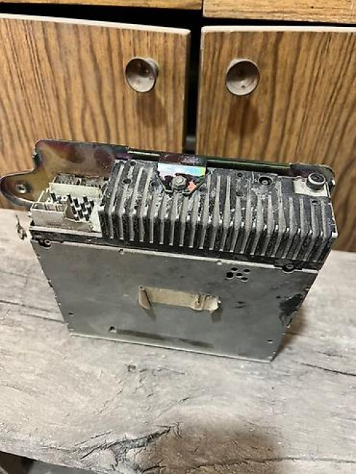 Усилитель Б/у, 100 Вт, Каналов: 4 Бишкек - изображение 1