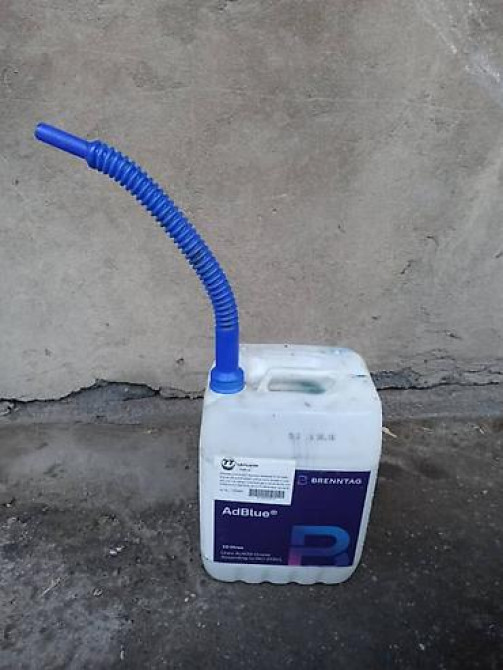 Канистры канистра 10 литров с носиком цена 100 за штуку самовывоз Бишкек - изображение 1