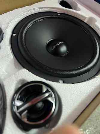 Компонентная акустика от Alpine EL-E65C В комплект входят 2 мидбаса Бишкек