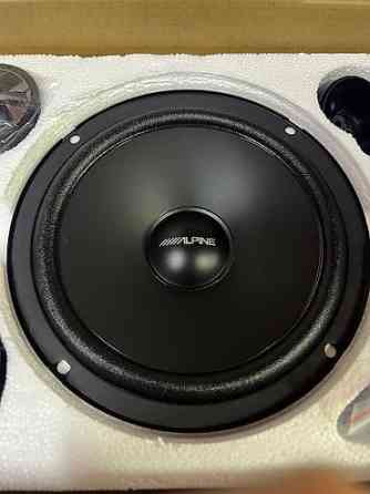 Компонентная акустика от Alpine EL-E65C В комплект входят 2 мидбаса Бишкек