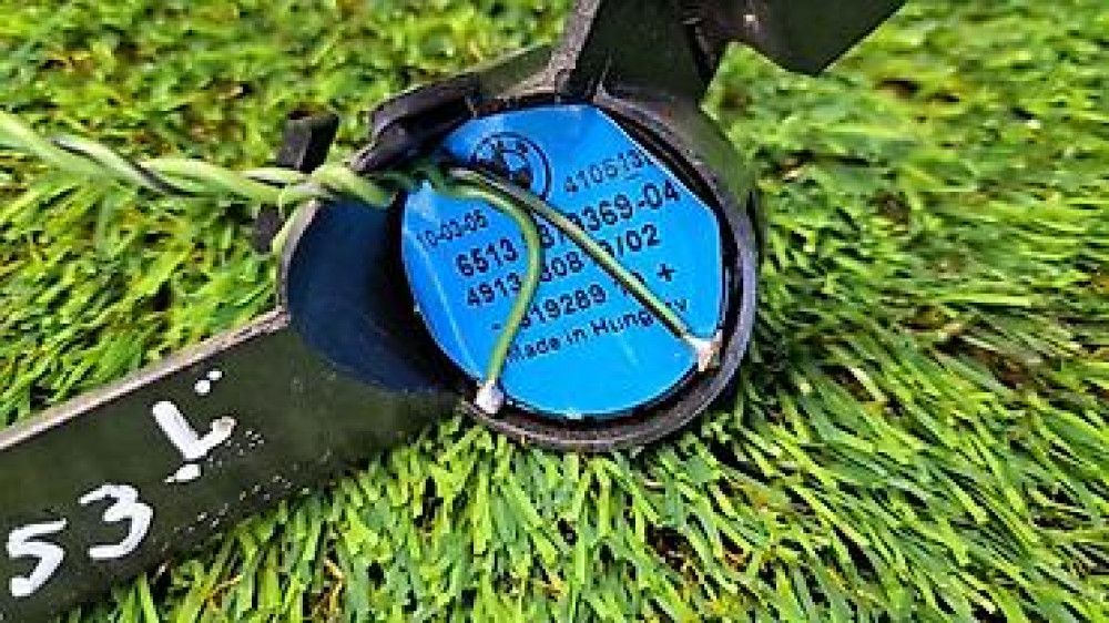 Динамик пищалка е53 Номер 8 379 —369, 8 379 —370 Год 2005, 2002 Цена Бишкек - изображение 4