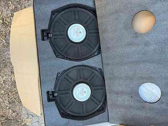 Пара штатных автомобильных сабвуферов/низкочастотных динамиков BMW E60 Бишкек