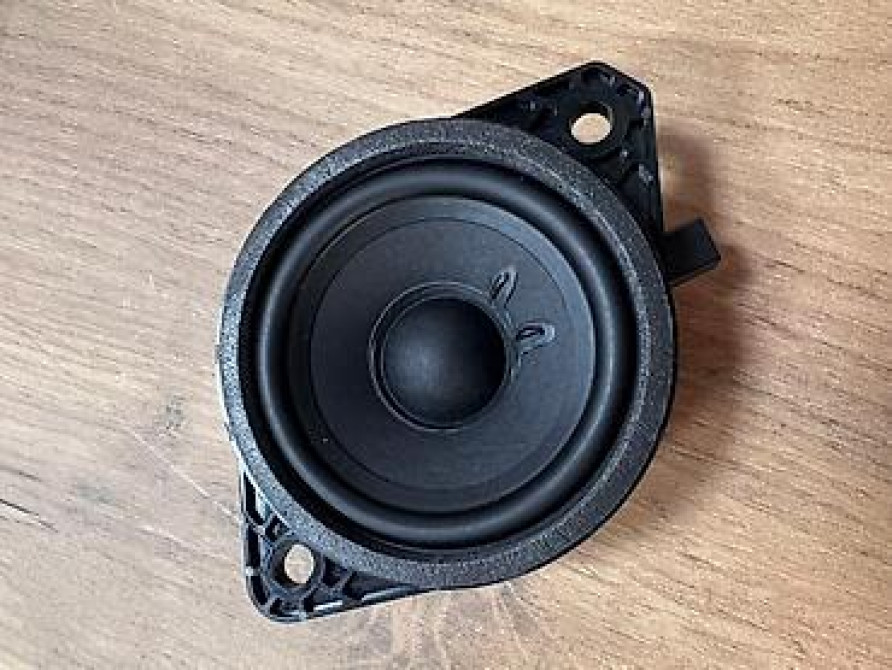 Пара автомобильных широкополосных динамиков форм‑фактора 3,5–4