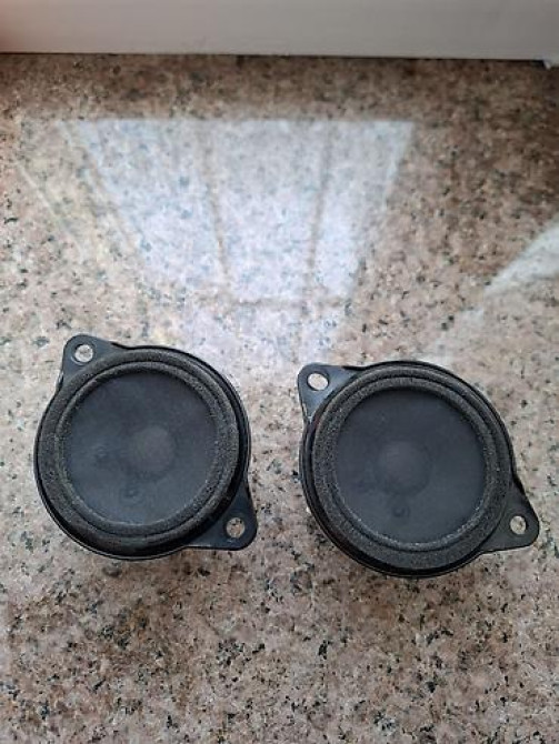 Продаю оригинальные среднечастотные динамики, диаметр 8 см, стояли на Бишкек - изображение 1
