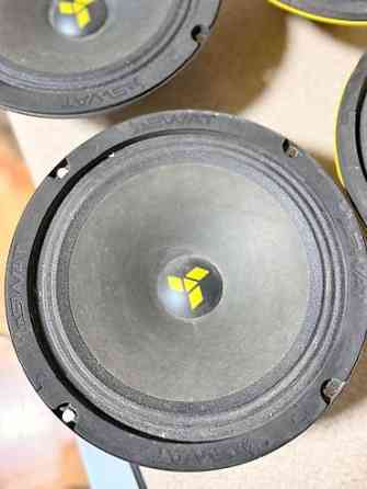 Продаю динами от фирмы swat 20 тые в хорошем состоянии подвесы не Бишкек